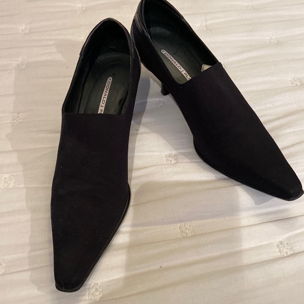 Donald Pliner nylon and leather stiletto pump heels. Size 8.